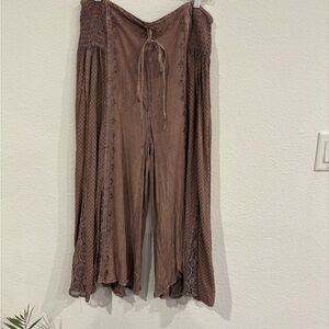 EARTHBOUND Mauve Embroidered Pants